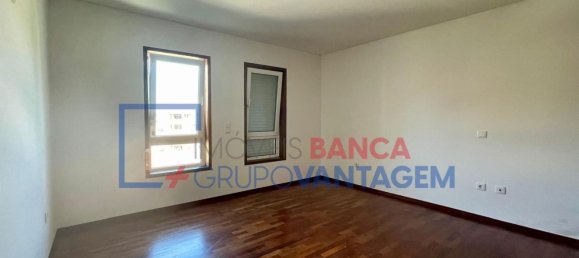 3 Schlafzimmer Wohnung in Porto, Portugal, Nr. 210825 21