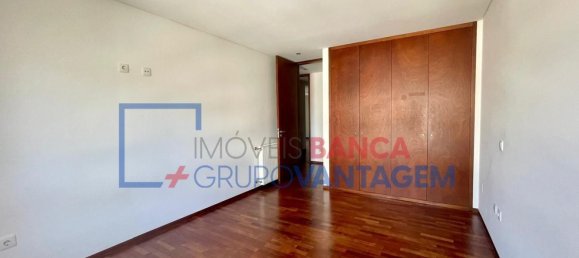 3 Schlafzimmer Wohnung in Porto, Portugal, Nr. 210825 19