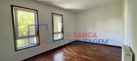 3 Schlafzimmer Wohnung in Porto, Portugal, Nr. 210825 27