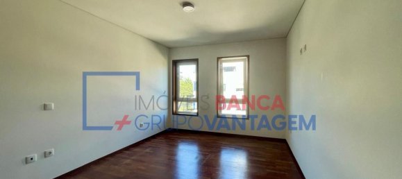 3 Schlafzimmer Wohnung in Porto, Portugal, Nr. 210825 18