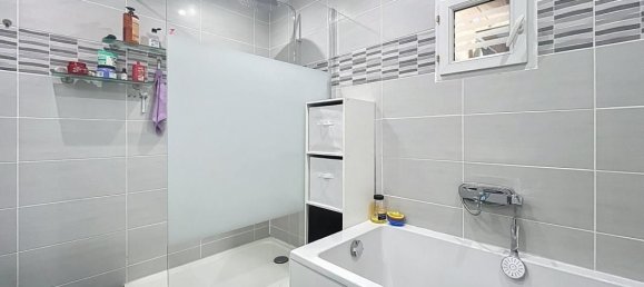 3 bedrooms House in Nord, France No. 281366 3