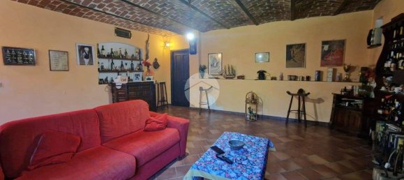 3 bedrooms House in Villafranca d'Asti, Italy No. 270117 4