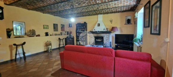 3 bedrooms House in Villafranca d'Asti, Italy No. 270117 5