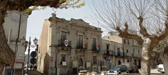 Casa de 10 habitaciónes en Montalbano Elicona, Italy No. 43112 2