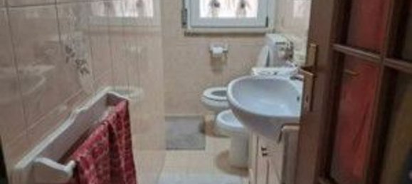 4-salle Appartement à Stienta, Italy No. 54453 10