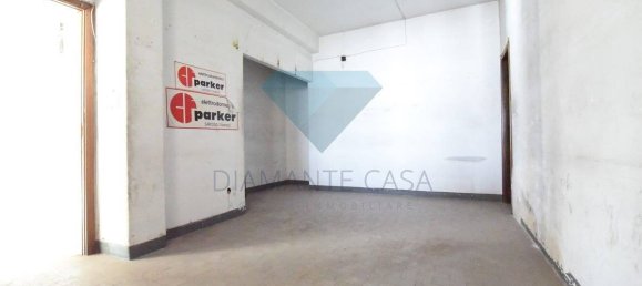 Propiedad comercial de 5 habitaciónes en Catania, Italy No. 375196 9
