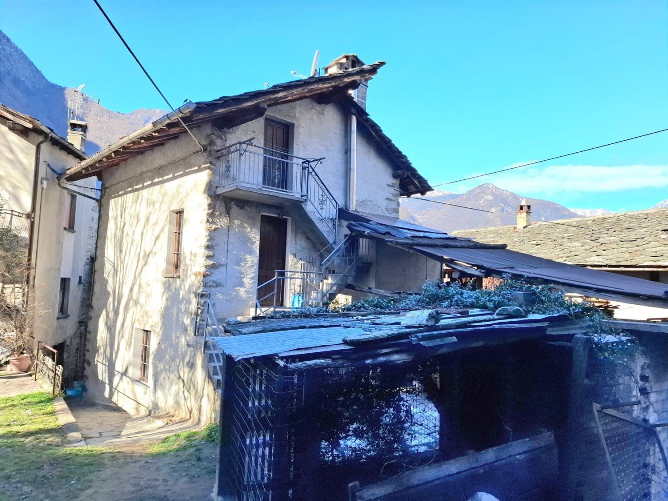 Вилла с 3 комнатами в Арна, Италия № 120549