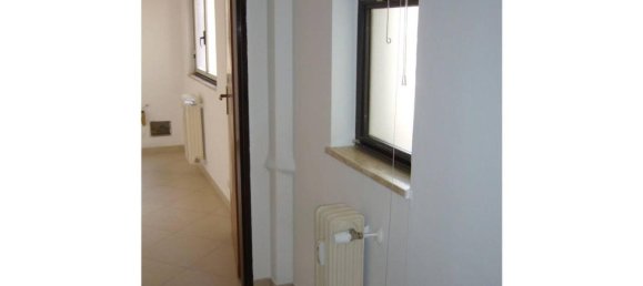 3-salle Appartement à Casamassima, Italy No. 142198 4