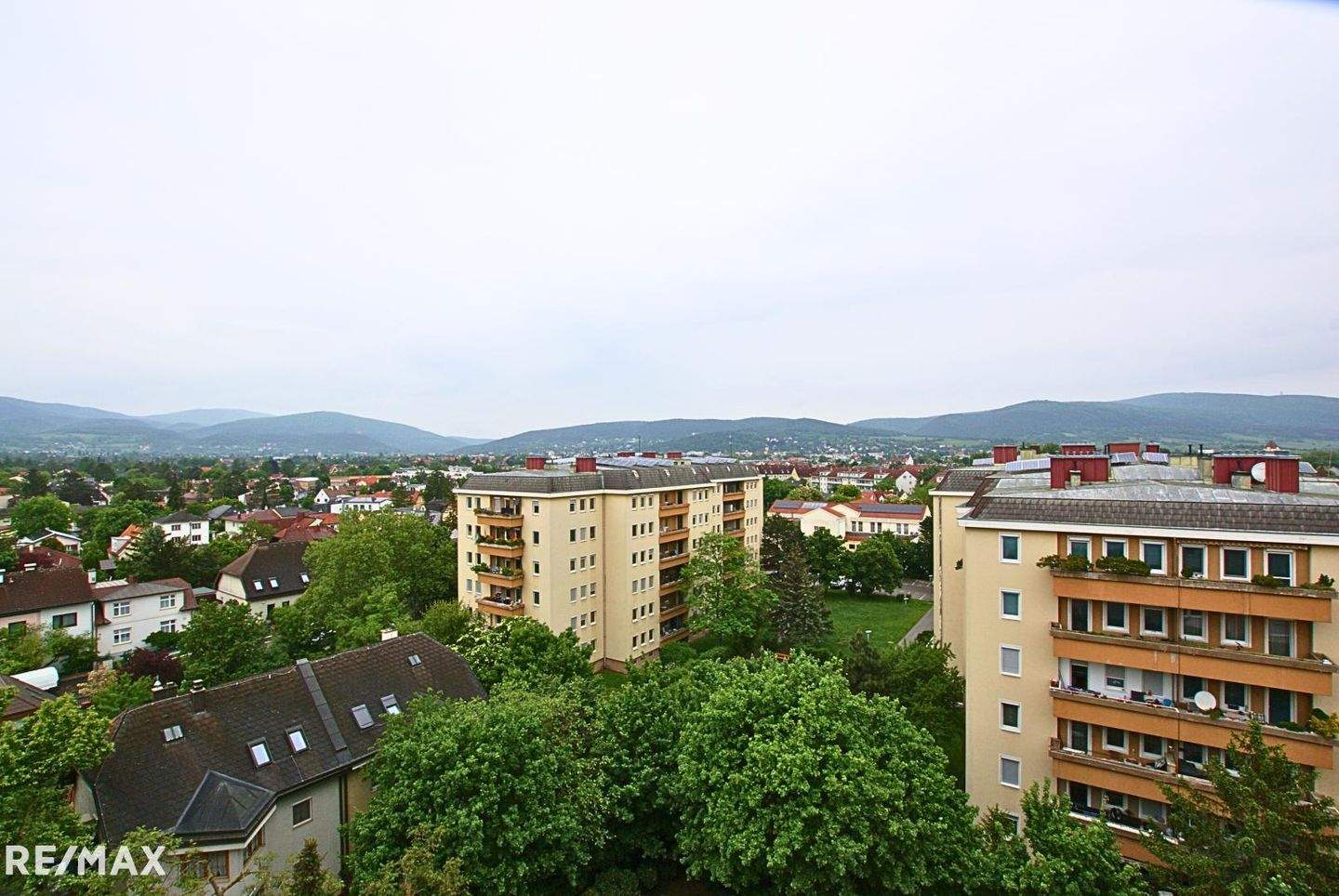 2-salle Appartement à Baden, Austria No. 133458