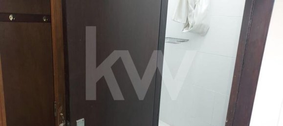 486m² Commercial property in Porto, Portugal No. 43020 13