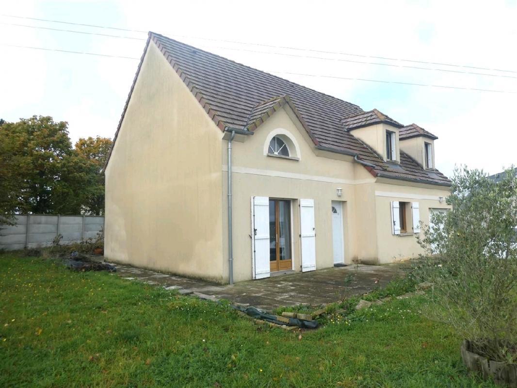 4 chambres Maison à Brezolles, France No. 88566