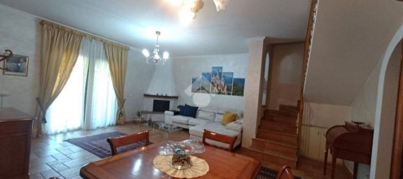 Casa de 4 dormitorios en Nepi, Italy No. 369827 2