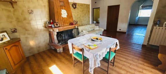 3 bedrooms Apartment in Aprilia, Italy No. 372142 6