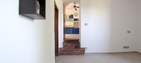 2 bedrooms Apartment in Monteroni d'Arbia, Italy No. 47027 4
