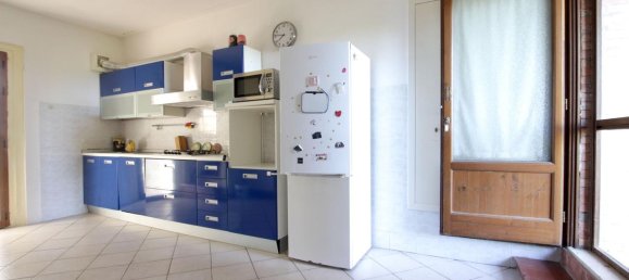 2 bedrooms Apartment in Monteroni d'Arbia, Italy No. 47027 9