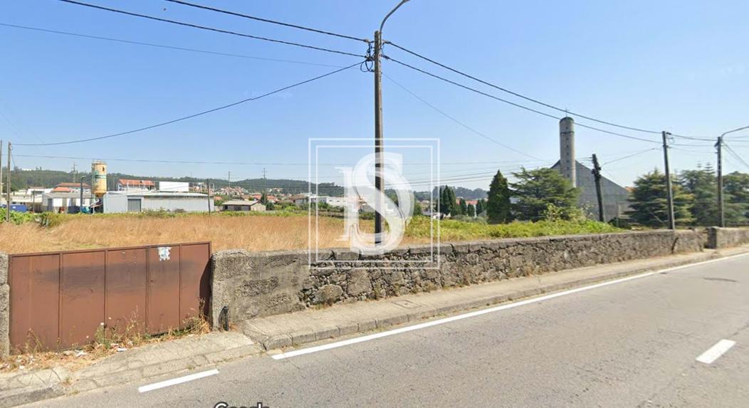 Terrain à Pacos de Ferreira, Portugal 970m² No. 210387