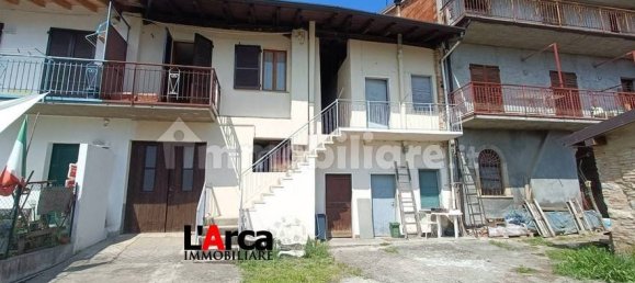 4 bedrooms House in Cenate Sotto, Italy No. 318017 3