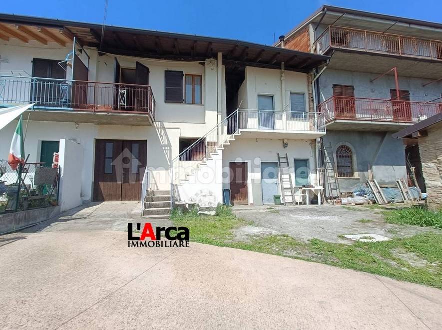 4 bedrooms House in Cenate Sotto, Italy No. 318017