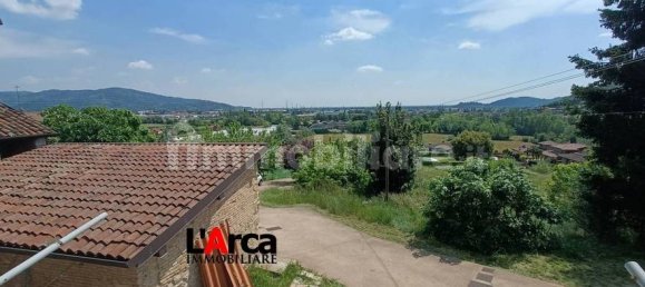 4 bedrooms House in Cenate Sotto, Italy No. 318017 6