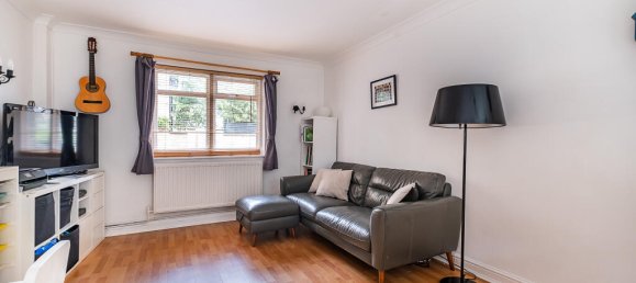 3 bedrooms Commercial property in London, United Kingdom No. 14060 3