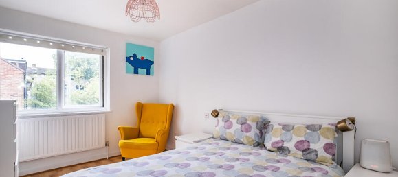 3 bedrooms Commercial property in London, United Kingdom No. 14060 8