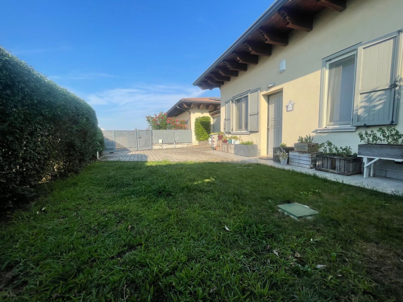 4 bedrooms Villa in Gazzola, Italy No. 380684
