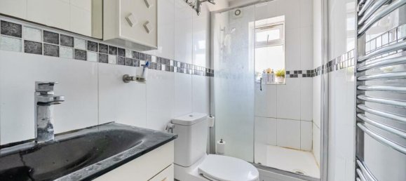 4 bedrooms House in Beckenham, United Kingdom No. 14383 25