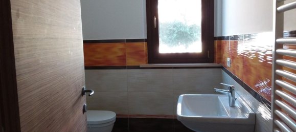 4 bedrooms Apartment in Altidona, Italy No. 372959 8