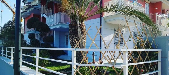 4 bedrooms Apartment in Altidona, Italy No. 372959 7