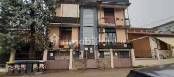 4 rooms Apartment in Settimo Milanese, Italy No. 341847 2