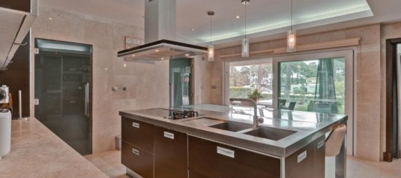 4 bedrooms House in Almada, Portugal No. 111210 7