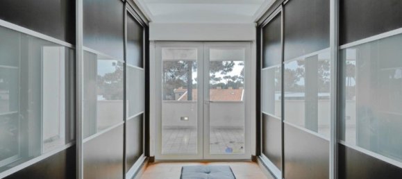 4 bedrooms House in Almada, Portugal No. 111210 22