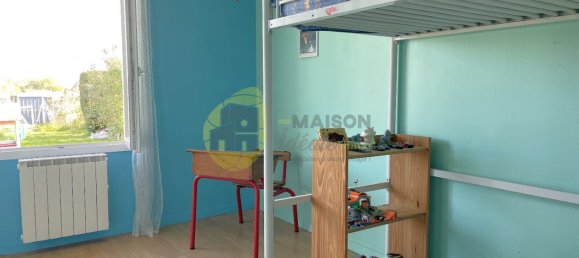 4 chambres Maison à Saint-Amand-Montrond, France No. 50955 9