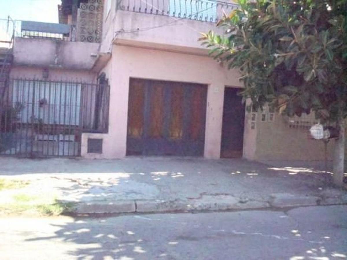 Casa T2 em Tres de Febrero, Argentina N.º 9758