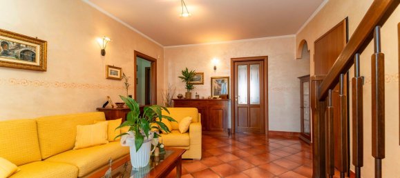 7 bedrooms Duplex in Vinovo, Italy No. 380320 13