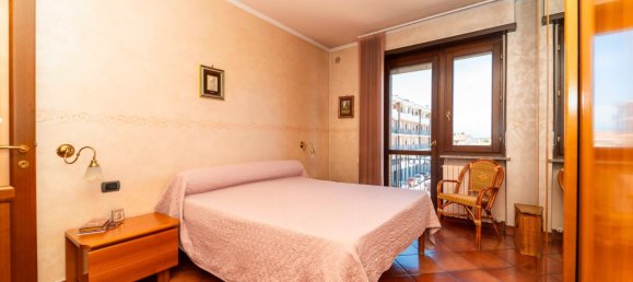 7 bedrooms Duplex in Vinovo, Italy No. 380320 32