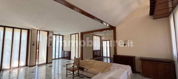 5 bedrooms Villa in Induno Olona, Italy No. 360427 26