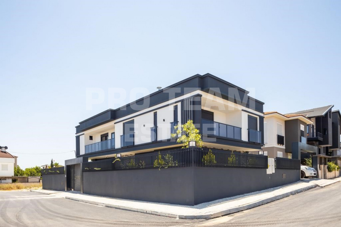 4 rooms Villa in Kundu, Turkey No. 42564