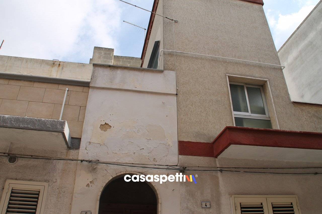 3 Schlafzimmer Wohnung in Lizzano, Italy, Nr. 33548