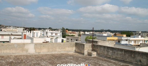 3 bedrooms Apartment in Lizzano, Italy No. 33548 4