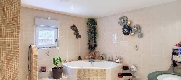 5 bedrooms House in Fondettes, France No. 73986 4