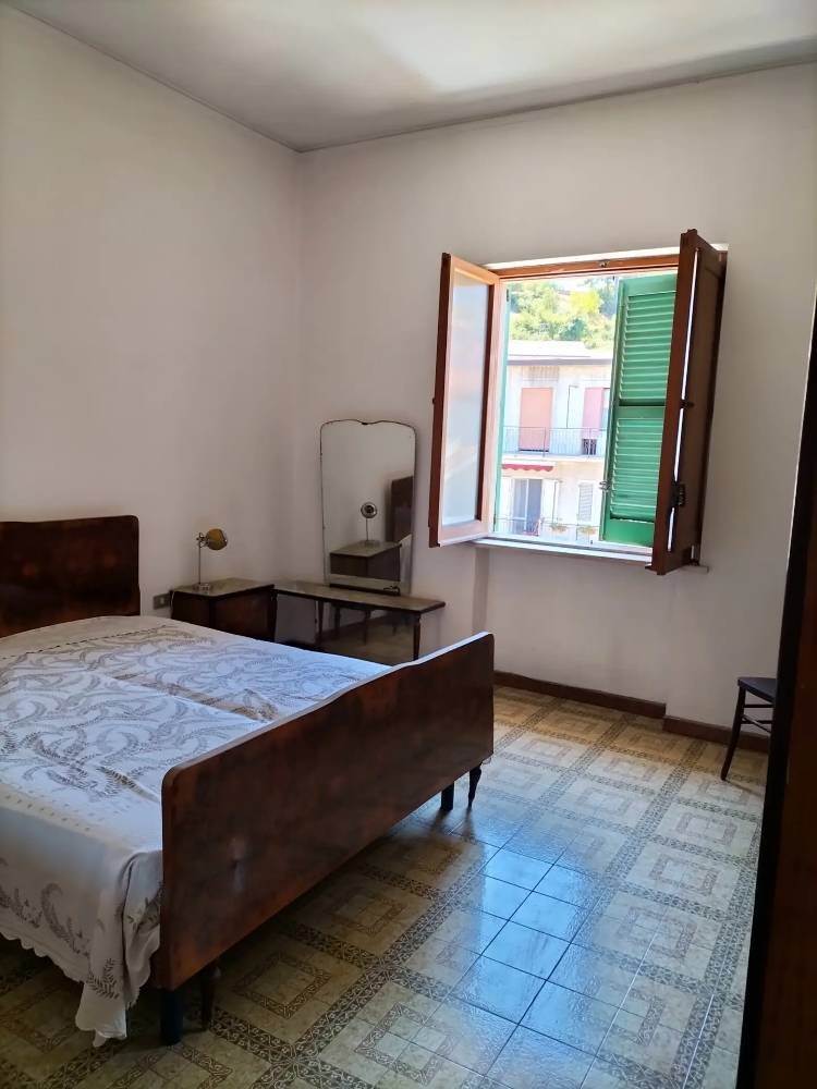 Apartamento de 4 habitaciónes en Crucoli, Italy No. 117412