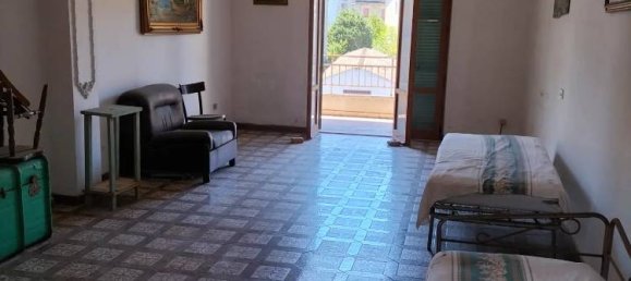 4 rooms Apartment in Crucoli, Italy No. 117412 9