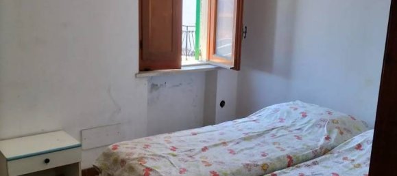 4 rooms Apartment in Crucoli, Italy No. 117412 4