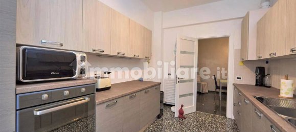 Apartamento de 2 dormitorios en Albisola Superiore, Italy No. 66651 8