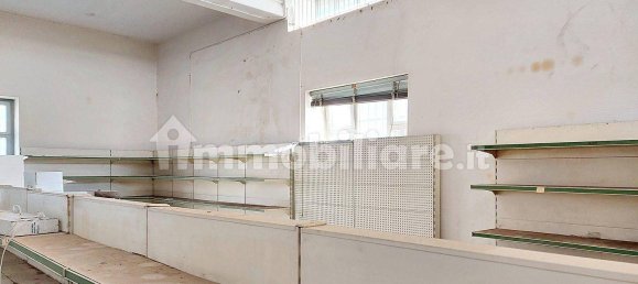 Armazém de 5 divisões em Quartu Sant'Elena, Italy N.º 127700 12