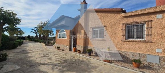 4 bedrooms House in Alicante, Spain No. 168460 3