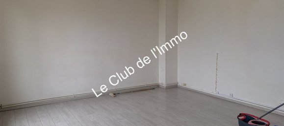 2 bedrooms Apartment in Fleury-les-Aubrais, France No. 214614 17