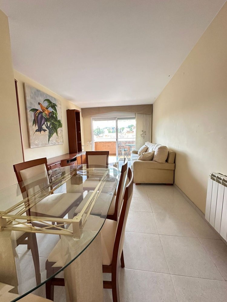 Apartamento de 2 dormitorios en Corbera de Llobregat, Spain No. 243225