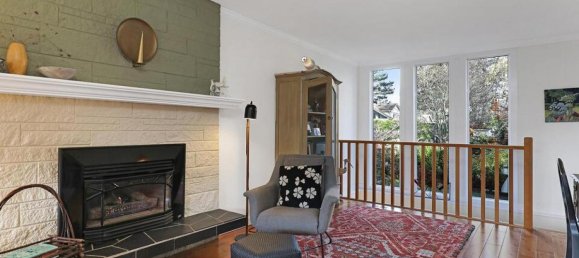 3 bedrooms House in British Columbia, Canada No. 1198 9